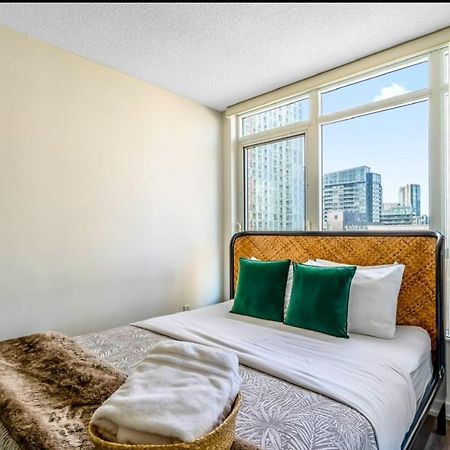 The Perfect Getaway Daire Toronto Dış mekan fotoğraf