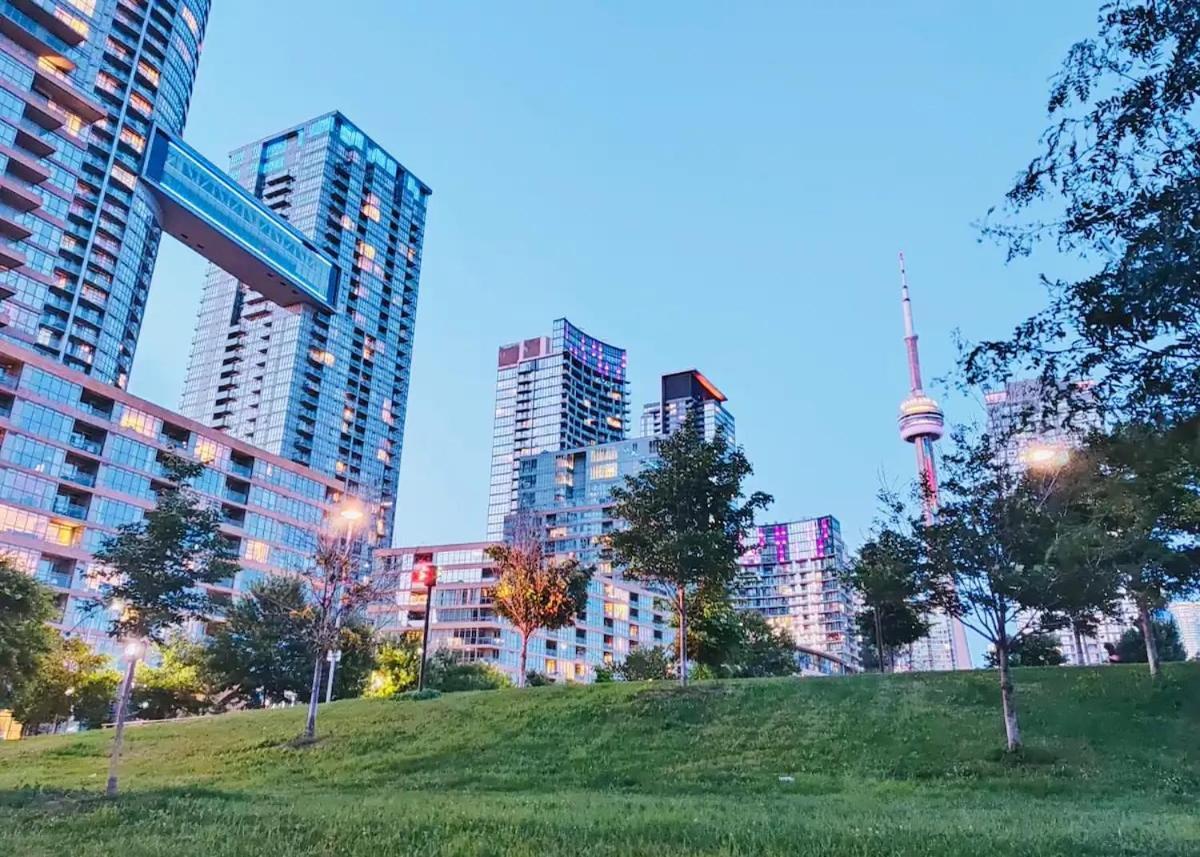 The Perfect Getaway Daire Toronto Dış mekan fotoğraf